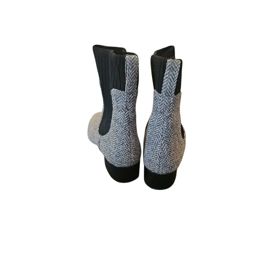 J. Crew Ribbed-shaft herringbone boots sz 9 black white wool knit ankle bootie